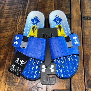 Under Armour slides NWT